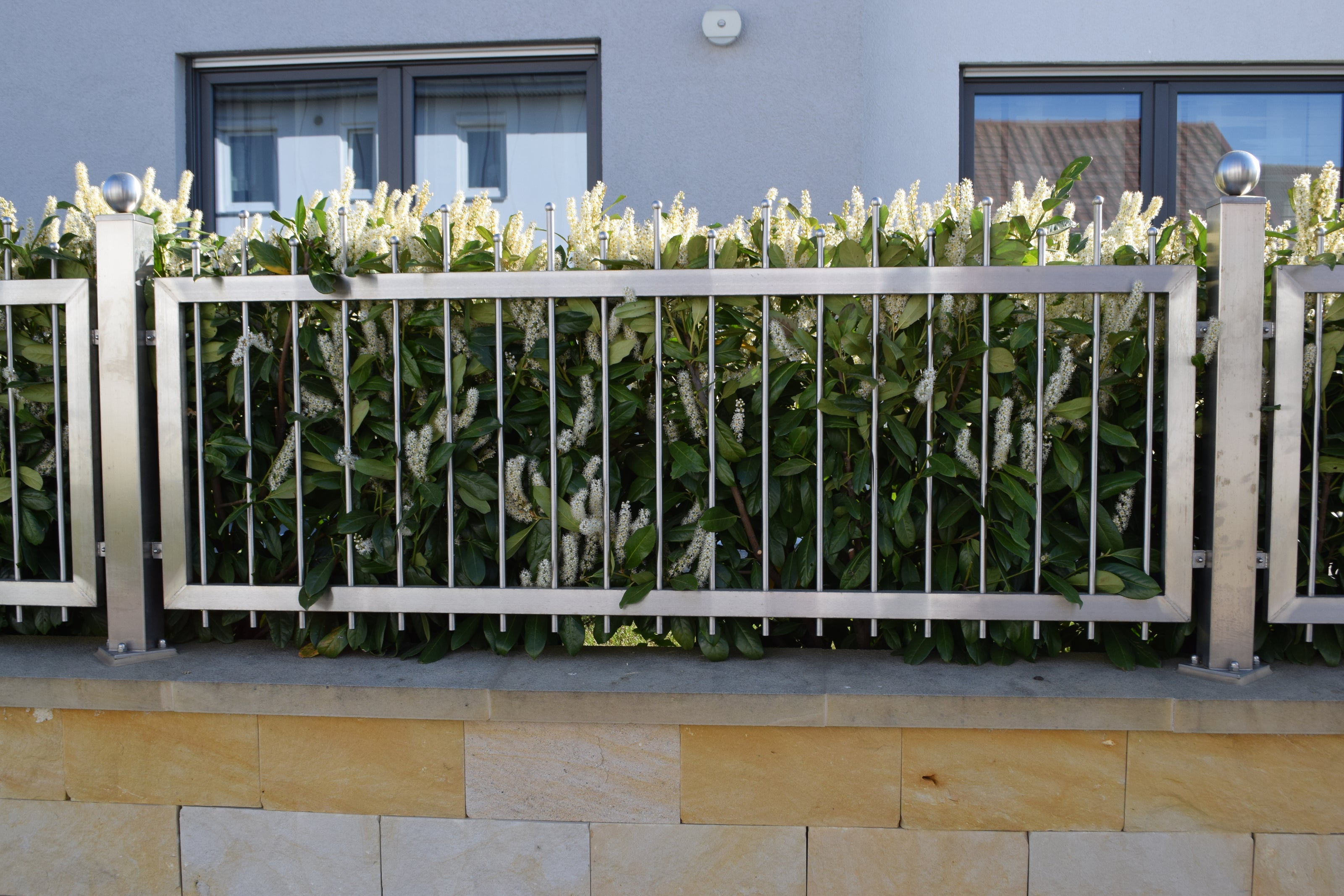 Zaunpfosten - Geländerpfosten "Adria" aus Edelstahl V2A 80x80 / Höhe 700mm-1800mm Steel - Wood - Stone