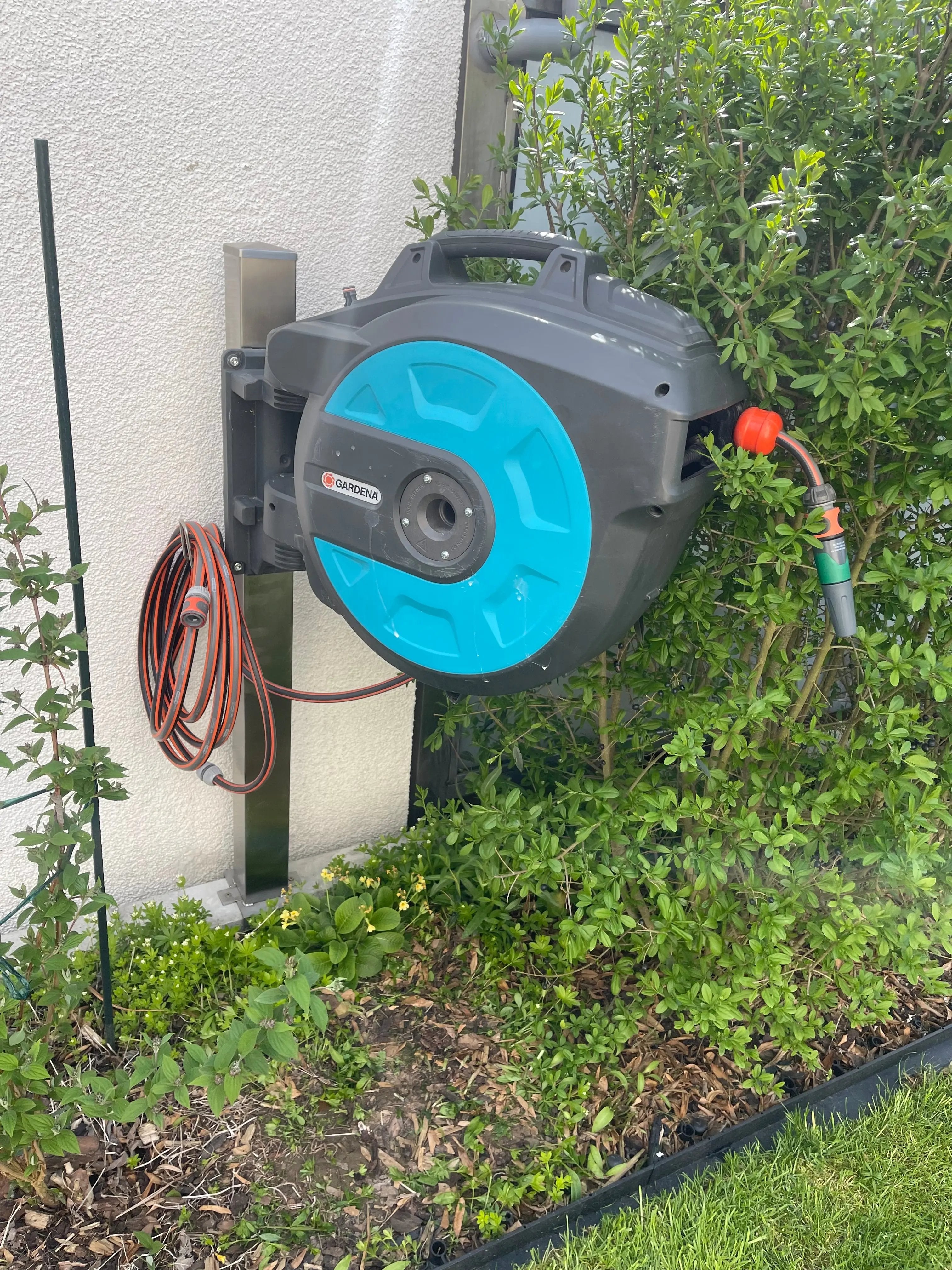 Edelstahl Halterung Säule Ständer  Gardena Schlauchbox Schlauchabroller Freistehend Schlauchhacken für Schlauchaufbewahrung Universal NEU Steel - Wood - Stone